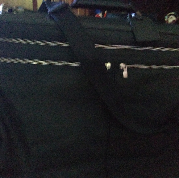 Men's Louis Vuitton overnight bag and garment bag - Picture 7 of 14